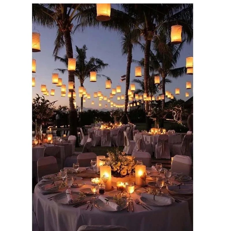 Lanterne di carta bianche di a - Outdoor Lighting Year Round recensione e prezzo